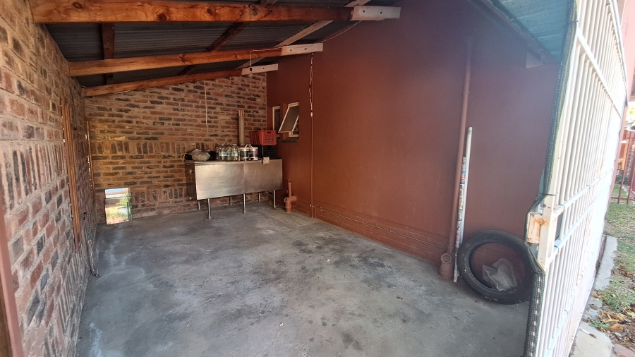 3 Bedroom Property for Sale in Odendaalsrus Free State